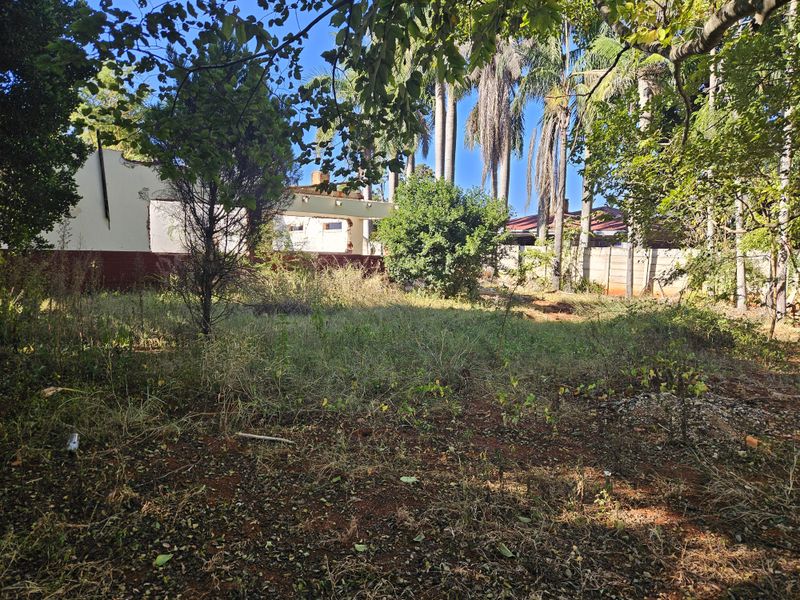 Vacant Land with Incomplete structure for sale, in Louis Trichardt. - Photo 2