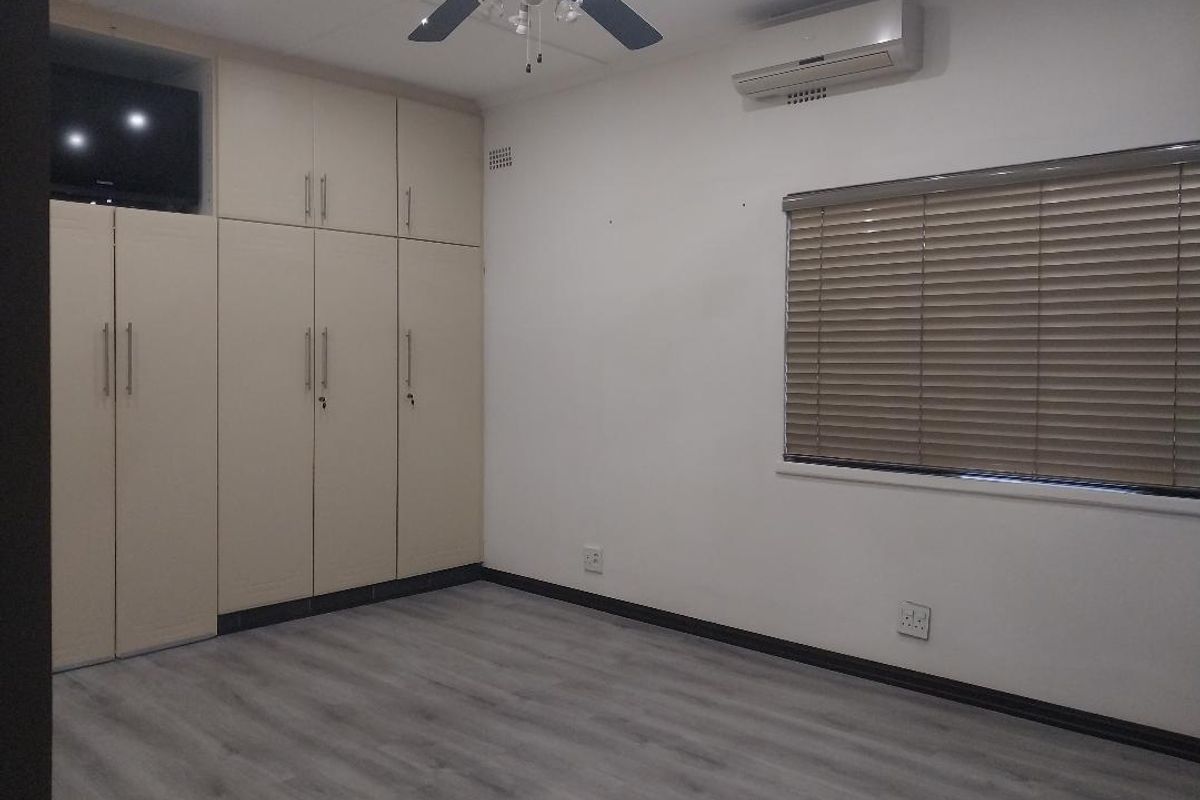 Stunning property with an investment option - Photo 5