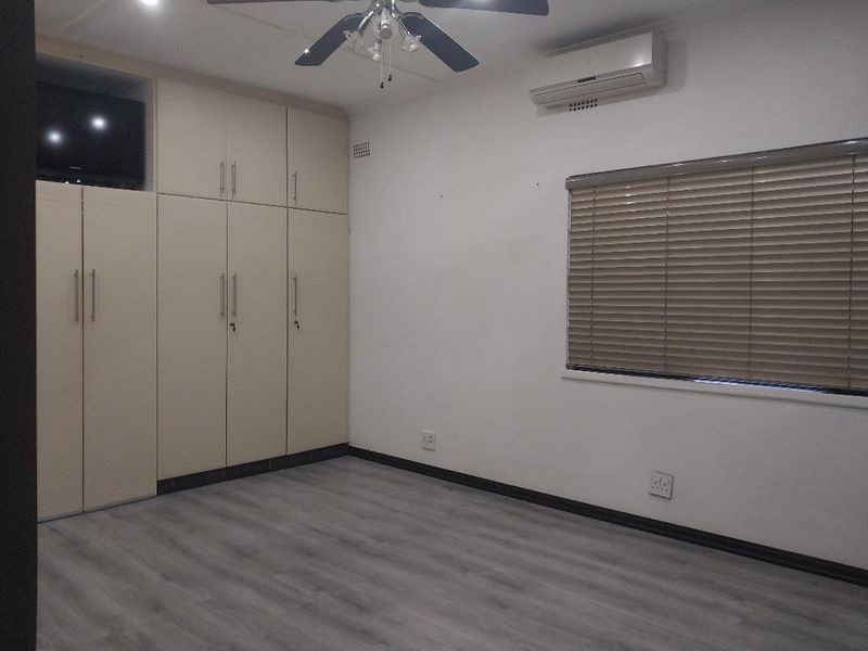 Stunning property with an investment option - Photo 5