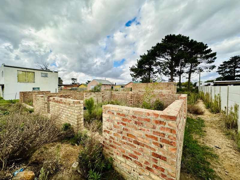 A partially build home For Sale in Botrivier - Photo 6