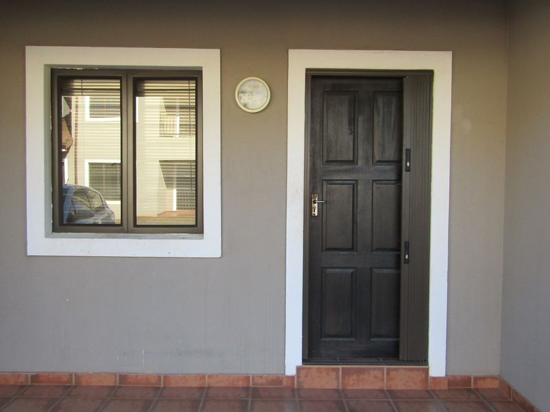 A Cozy and charming townhouse - Photo 3