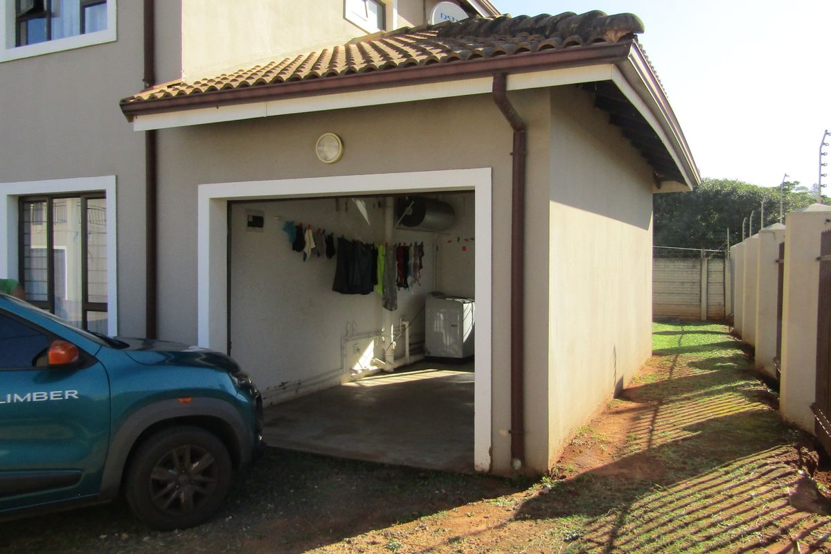 A Cozy and charming townhouse - Photo 5