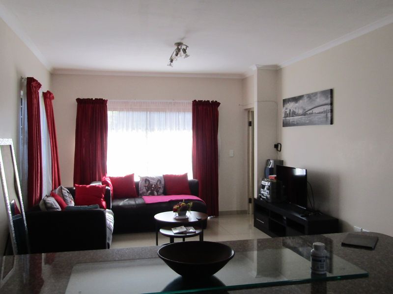 A Cozy and charming townhouse - Photo 9