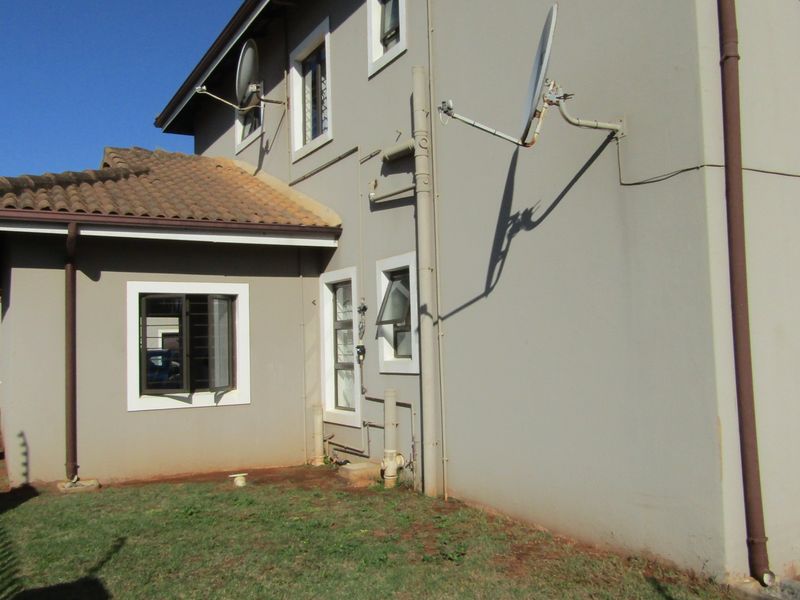 A Cozy and charming townhouse - Photo 7