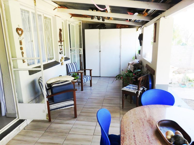 Perfect Position & Pretty Property in Deneysville, Vaal Dam - Photo 5