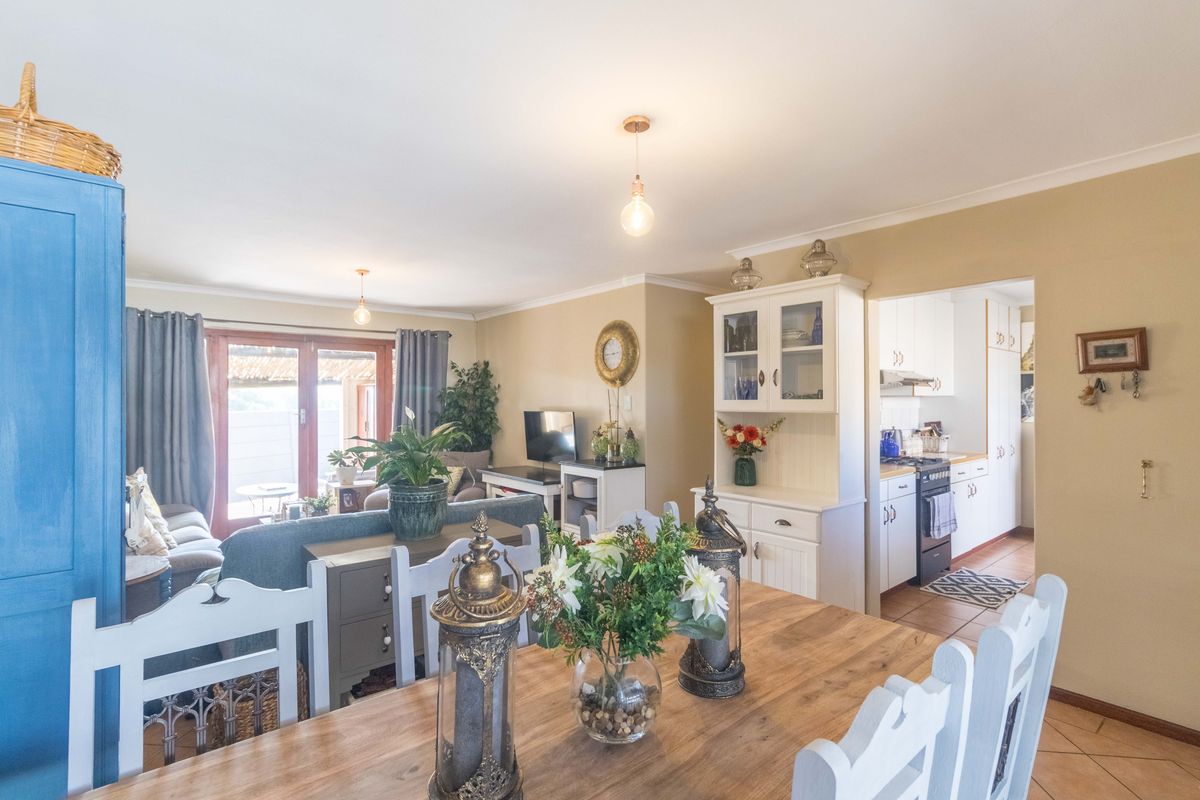 Freestanding 3 Bedroom Homes in Melkbosstrand Within Walking Distance to the Beach - Photo 5