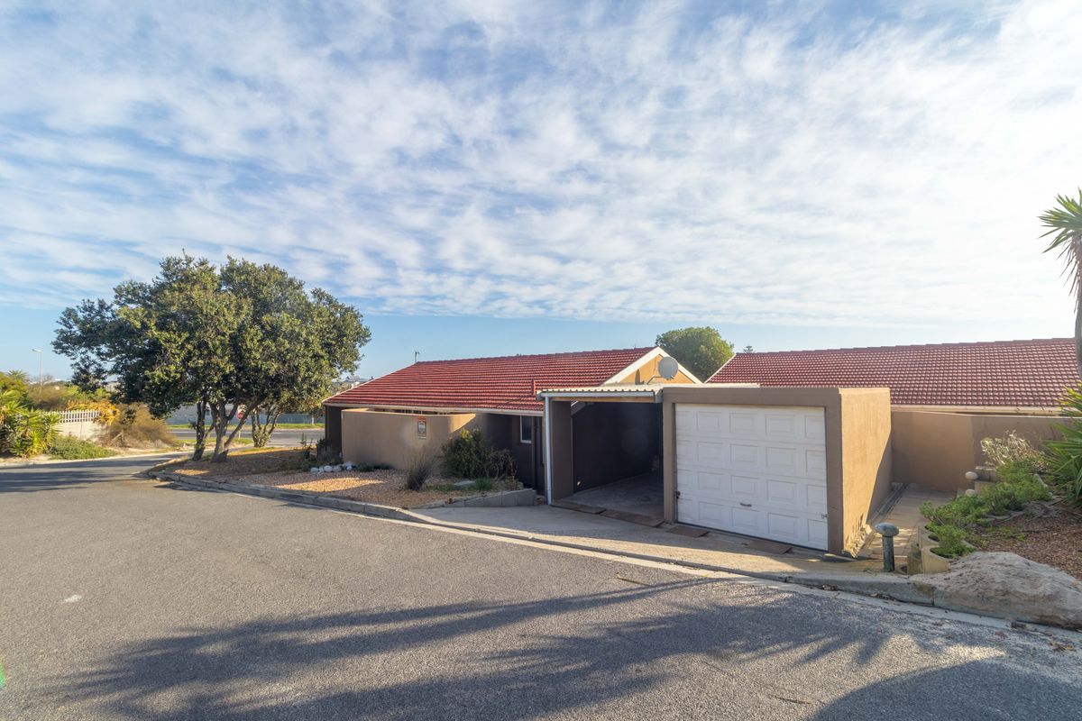 Freestanding 3 Bedroom Homes in Melkbosstrand Within Walking Distance to the Beach - Photo 3