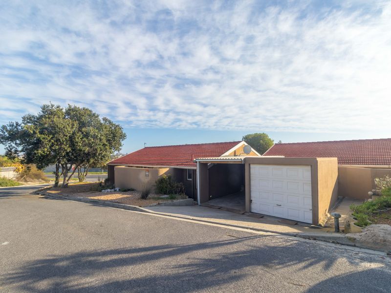 Freestanding 3 Bedroom Homes in Melkbosstrand Within Walking Distance to the Beach - Photo 3