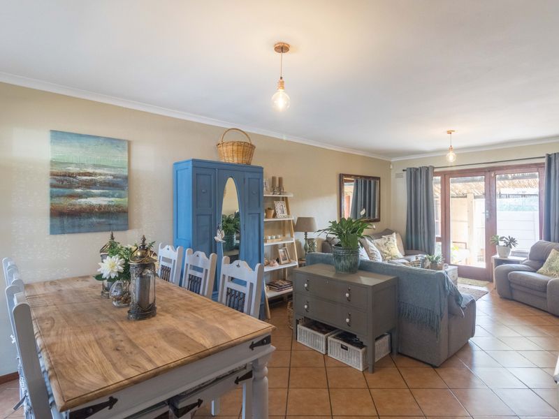 Freestanding 3 Bedroom Homes in Melkbosstrand Within Walking Distance to the Beach - Photo 10