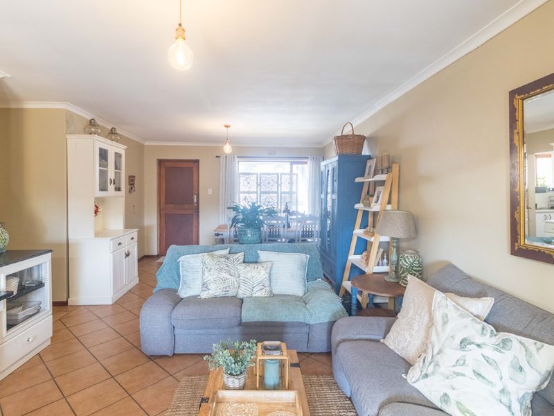 Freestanding 3 Bedroom Homes in Melkbosstrand Within Walking Distance to the Beach - Photo 8