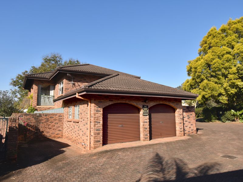 ALL OFFERS INVITED on this Clarendon home - Photo 1
