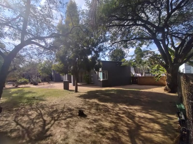 This substantial 10,000 square meter investment property in Heatherdale - Photo 4