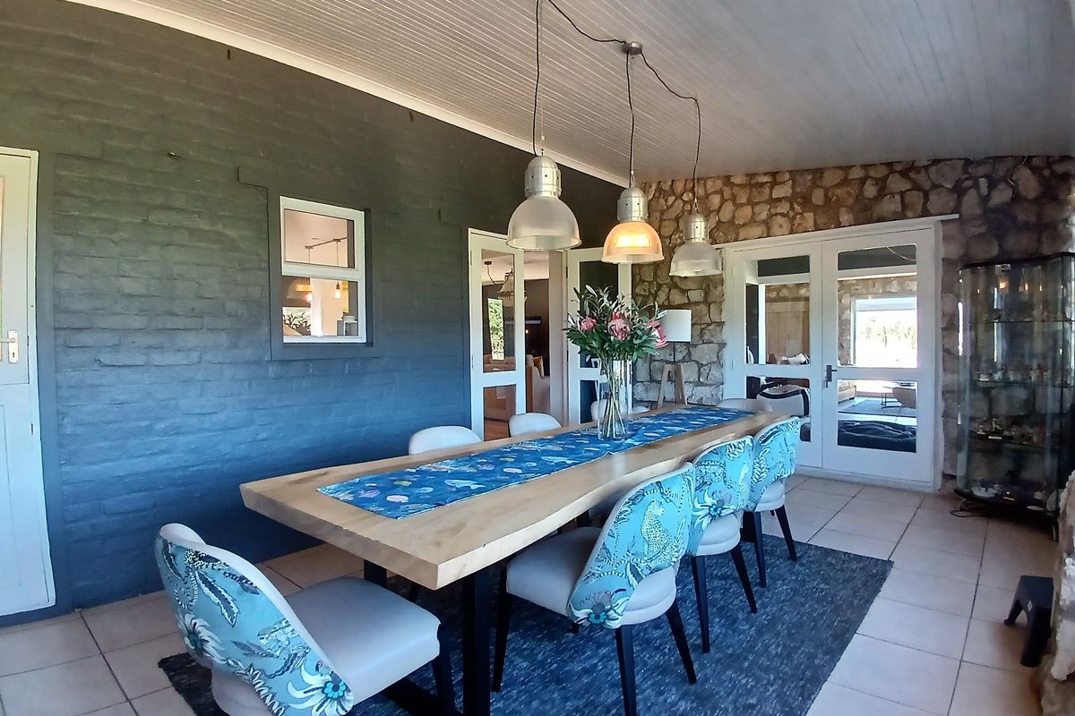 Idyllic Riverfront Residence Offering Privacy and Elegance - Photo 4