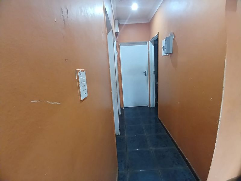 3 Bedroom House For Sale - Photo 9