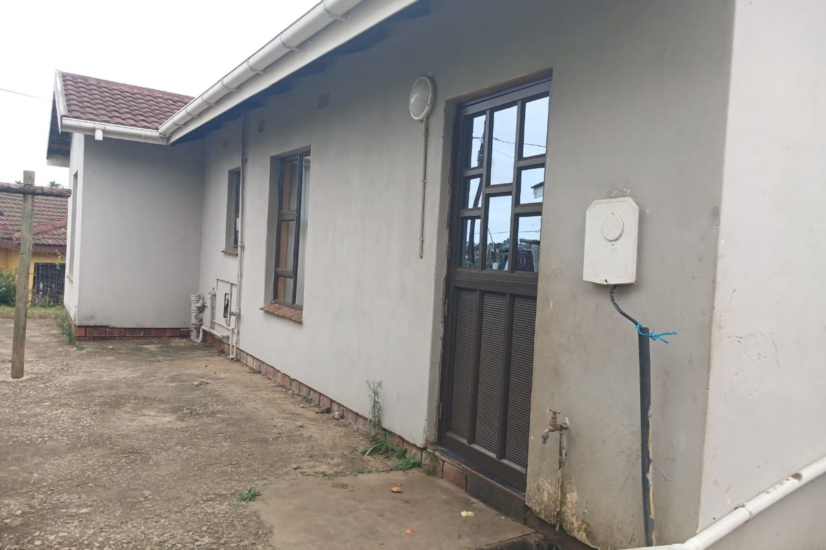 3 Bedroom House For Sale - Photo 3