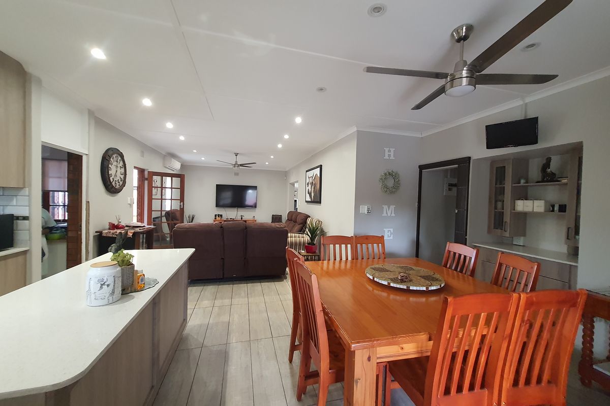 Spacious, Modern, Secure Three Bed Family Home - Photo 5