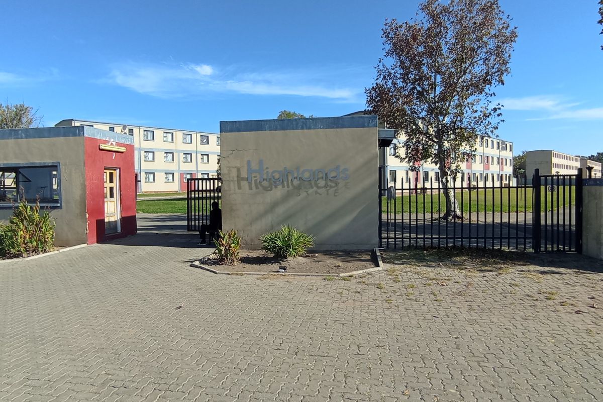 2 Bedroom Apartment For Sale - Photo 4