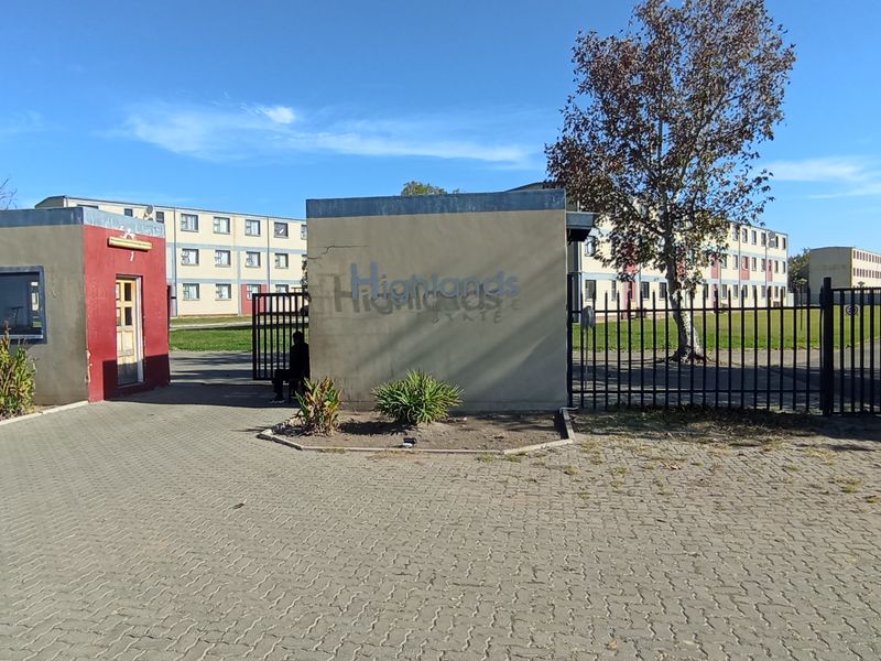 2 Bedroom Apartment For Sale - Photo 4