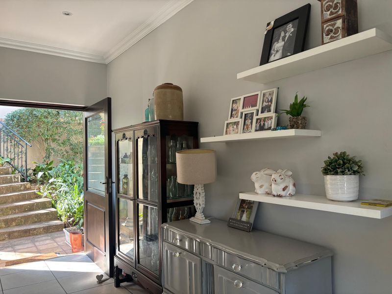 Two Bedroom Pet Friendly Garden Simplex - Photo 7