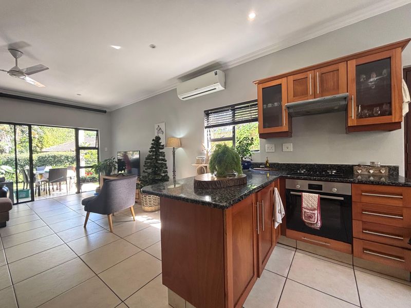 Two Bedroom Pet Friendly Garden Simplex - Photo 4