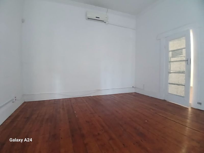 Prime Investment Opportunity; Earn Up to R19,000, 6 Bedroom Property with 3 bathrooms, in Quigney - Photo 5