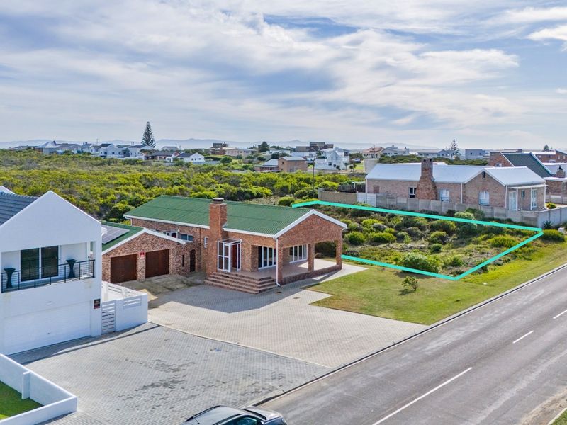 Coastal Comfort Awaits! - Photo 9