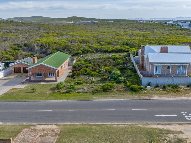 Coastal Comfort Awaits! - Photo 8