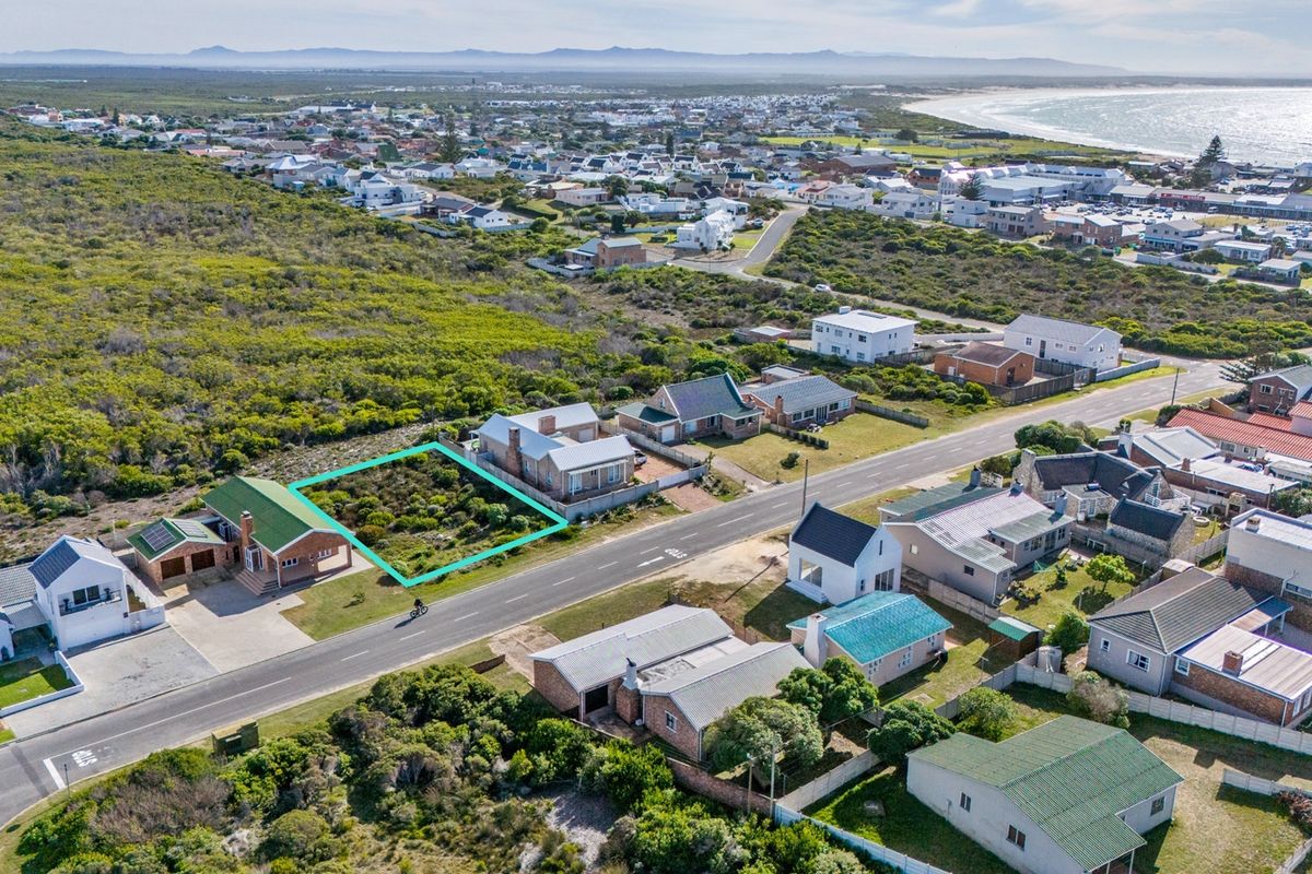 Coastal Comfort Awaits! - Photo 4