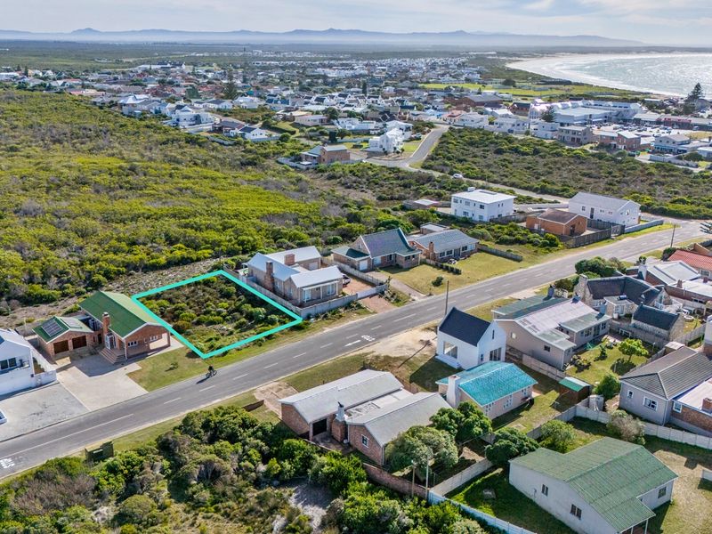 Coastal Comfort Awaits! - Photo 4