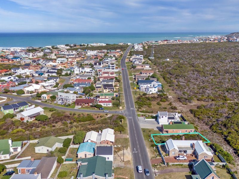 Coastal Comfort Awaits! - Photo 10