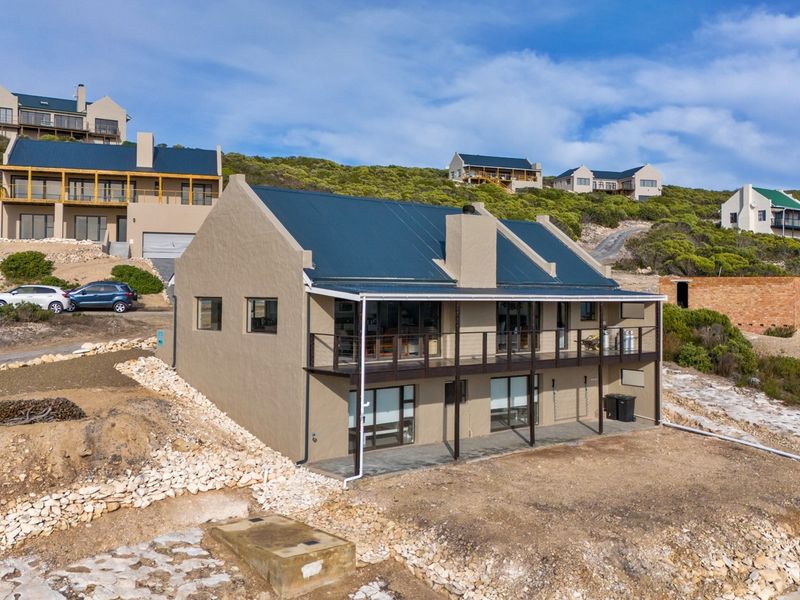 Nature Reserve Lifestyle with stunning views! - Photo 3