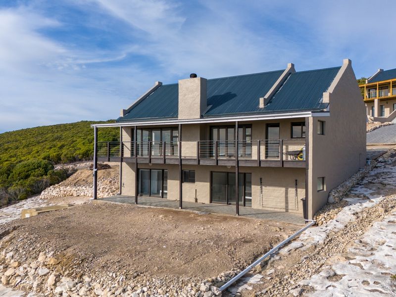 Nature Reserve Lifestyle with stunning views! - Photo 2