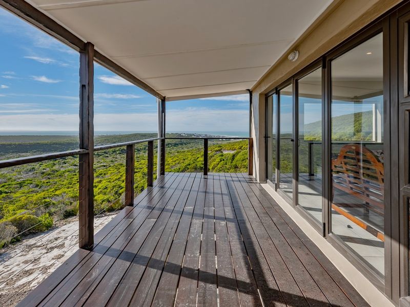 Nature Reserve Lifestyle with stunning views! - Photo 7