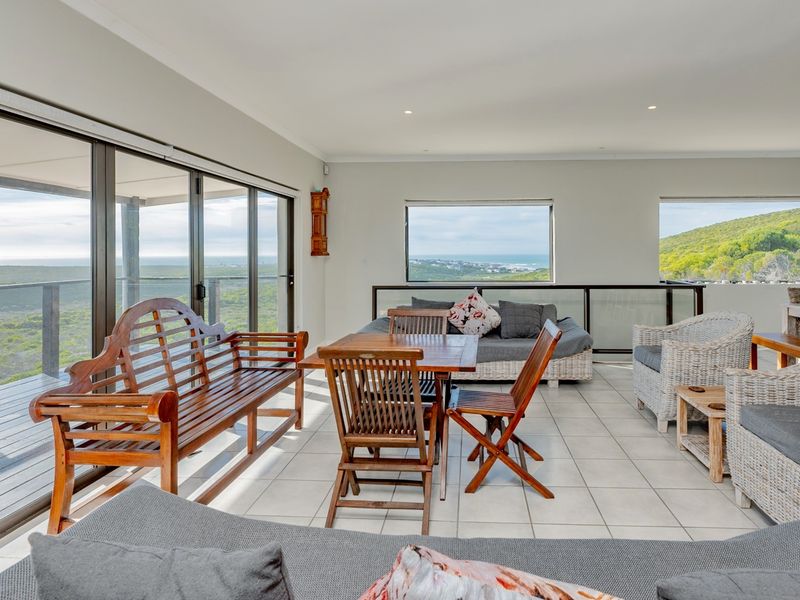 Nature Reserve Lifestyle with stunning views! - Photo 6