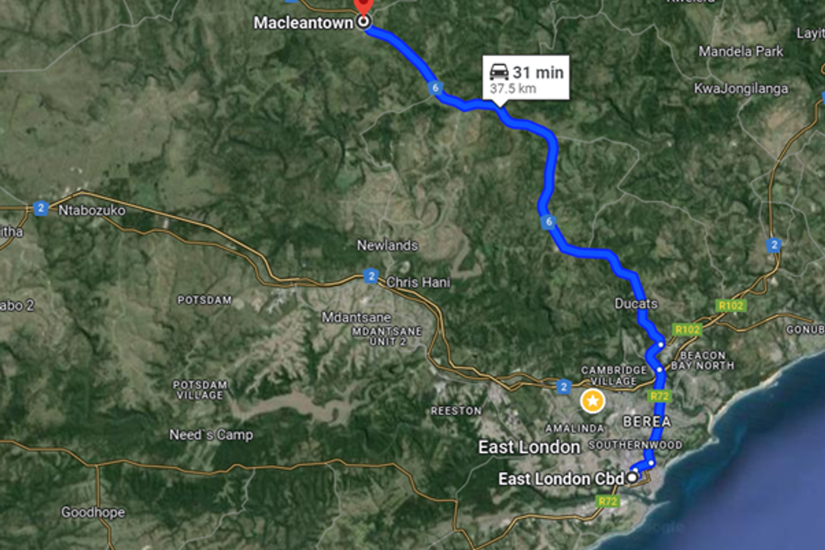 4 Bedroom Small Holding, Chicken farm in Macleantown, - Photo 3