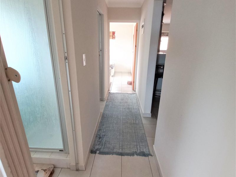 Apartment For Sale In Margate - Photo 8