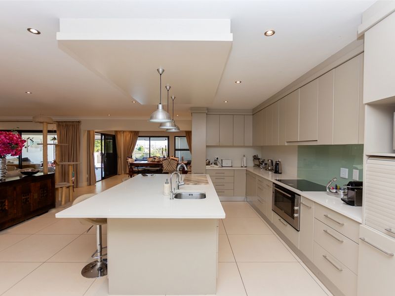 Sophisticated Living with Lagoon, Fairway and Greenbelt Views in Langebaan Country Estate - Photo 4