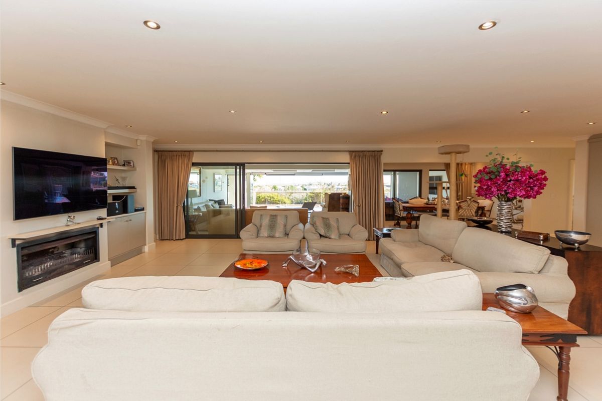 Sophisticated Living with Lagoon, Fairway and Greenbelt Views in Langebaan Country Estate - Photo 5