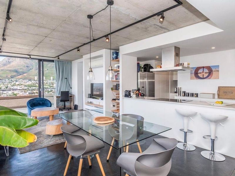 PENTHOUSE IN "RAW DESIGN“ – WITH PANORAMIC VIEW FROM THE HARBOUR OVER THE CITY TO TABLE MOUNTAIN - Photo 5