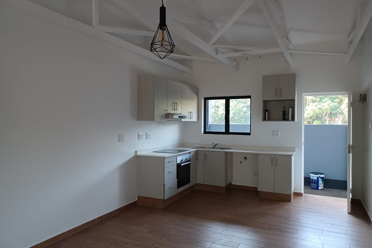 Modern lock up and go apartment. - Photo 3