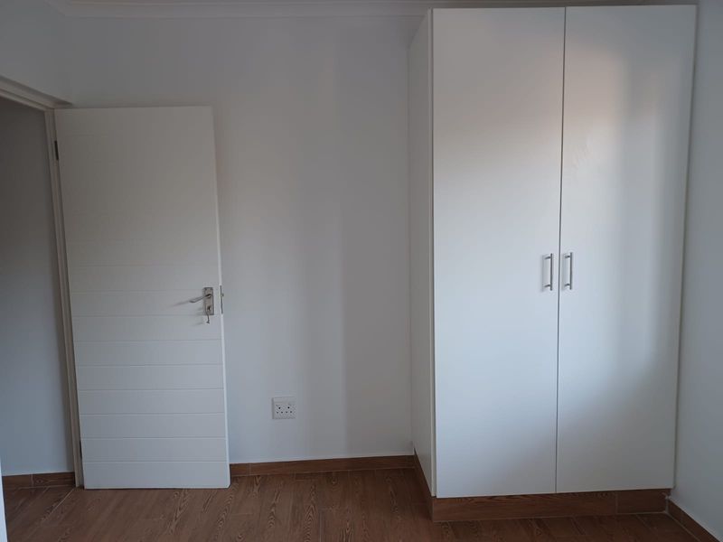 Modern lock up and go apartment. - Photo 9