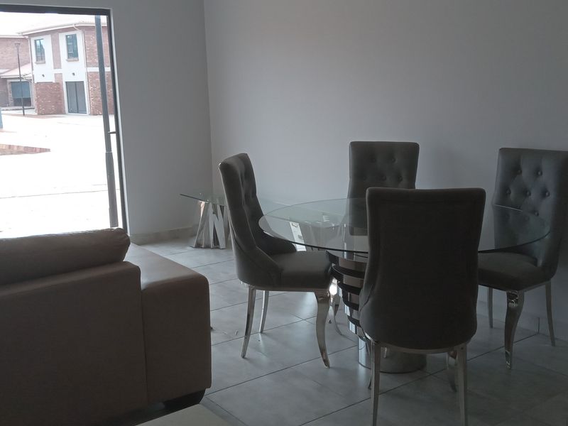 Easy, Carefree way of leaving - Photo 4