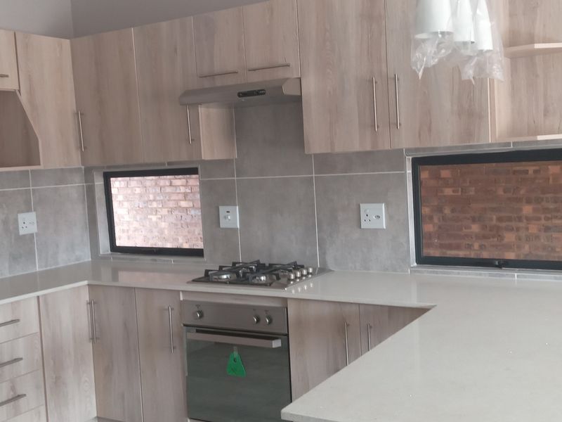 Easy, Carefree way of leaving - Photo 7