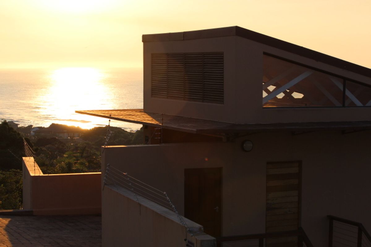 Excellent Location, Spectacular Sea views - Photo 3