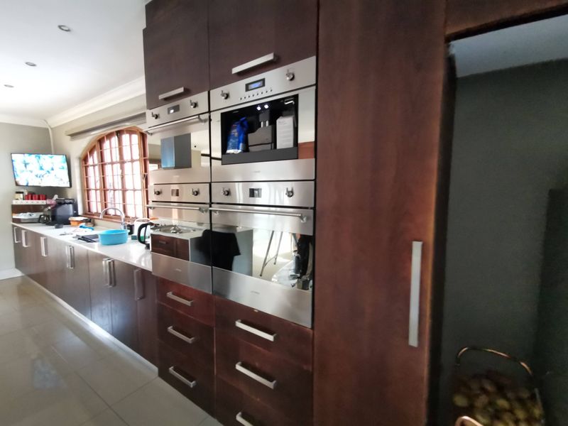 Masterpiece with majestic views - Photo 5