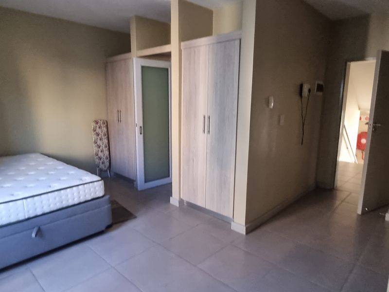 Grab This Below‐Value Studio Unit Before It’s Gone - Photo 2