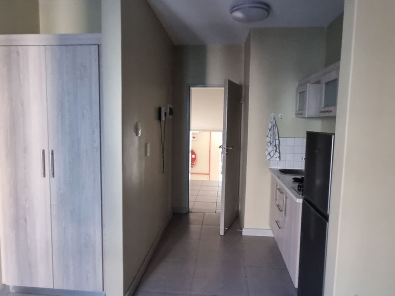 Grab This Below‐Value Studio Unit Before It’s Gone - Photo 3