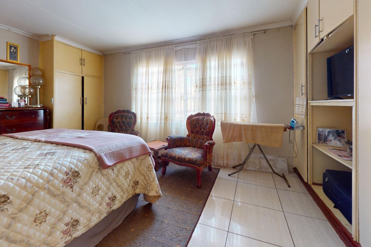 Spacious 3 Bedroom Family Home in Promosa - Photo 4