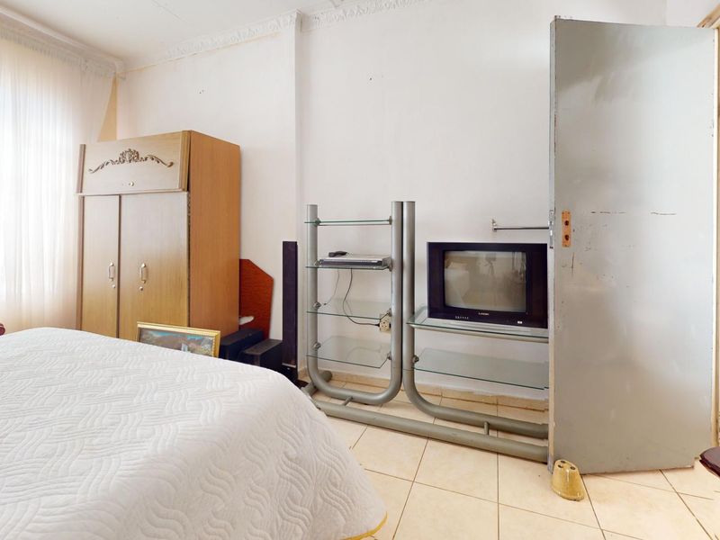Spacious 3 Bedroom Family Home in Promosa - Photo 6