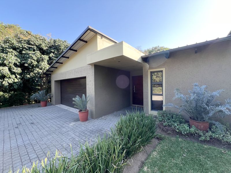 Buying a Lifestyle - 3 Bedroom in Mzingazi Golf Estate - Photo 2